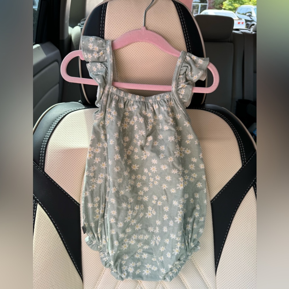 Modern Moments - Sage Green Bubble Daisy Romper - Size 12 months